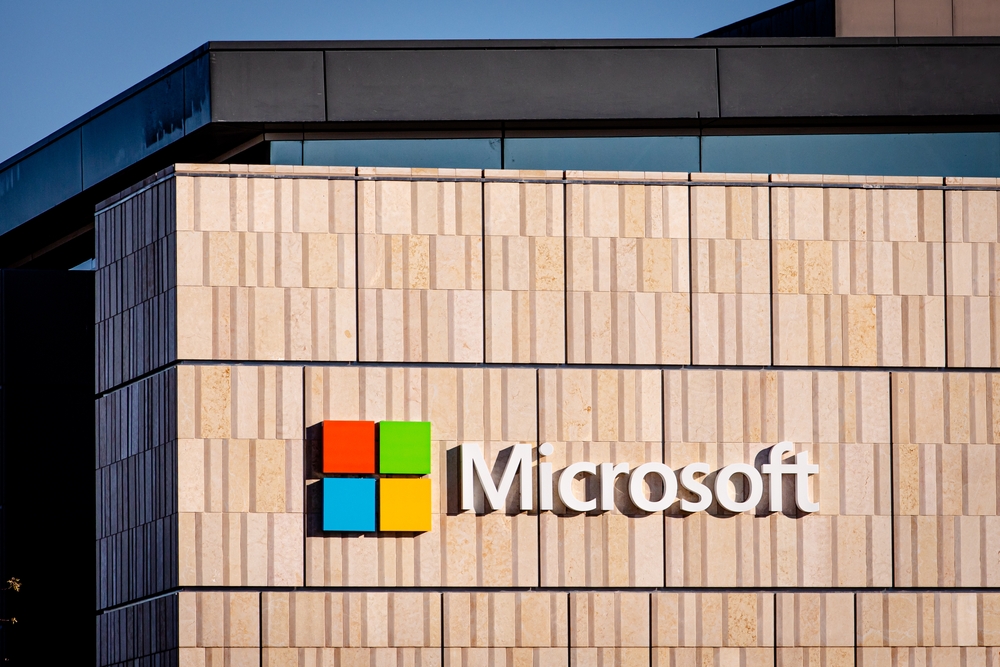 Wonderinterest | Microsoft oslavuje 50 rokov s rekordmi: Rast trhovej kapitalizácie na 4 bilióny USD